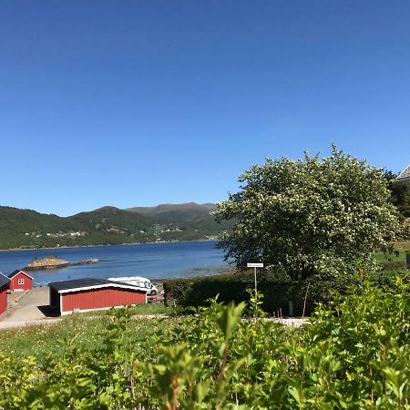 Ola Bua Near The Atlantic Road Apartment Lyngstad Екстериор снимка