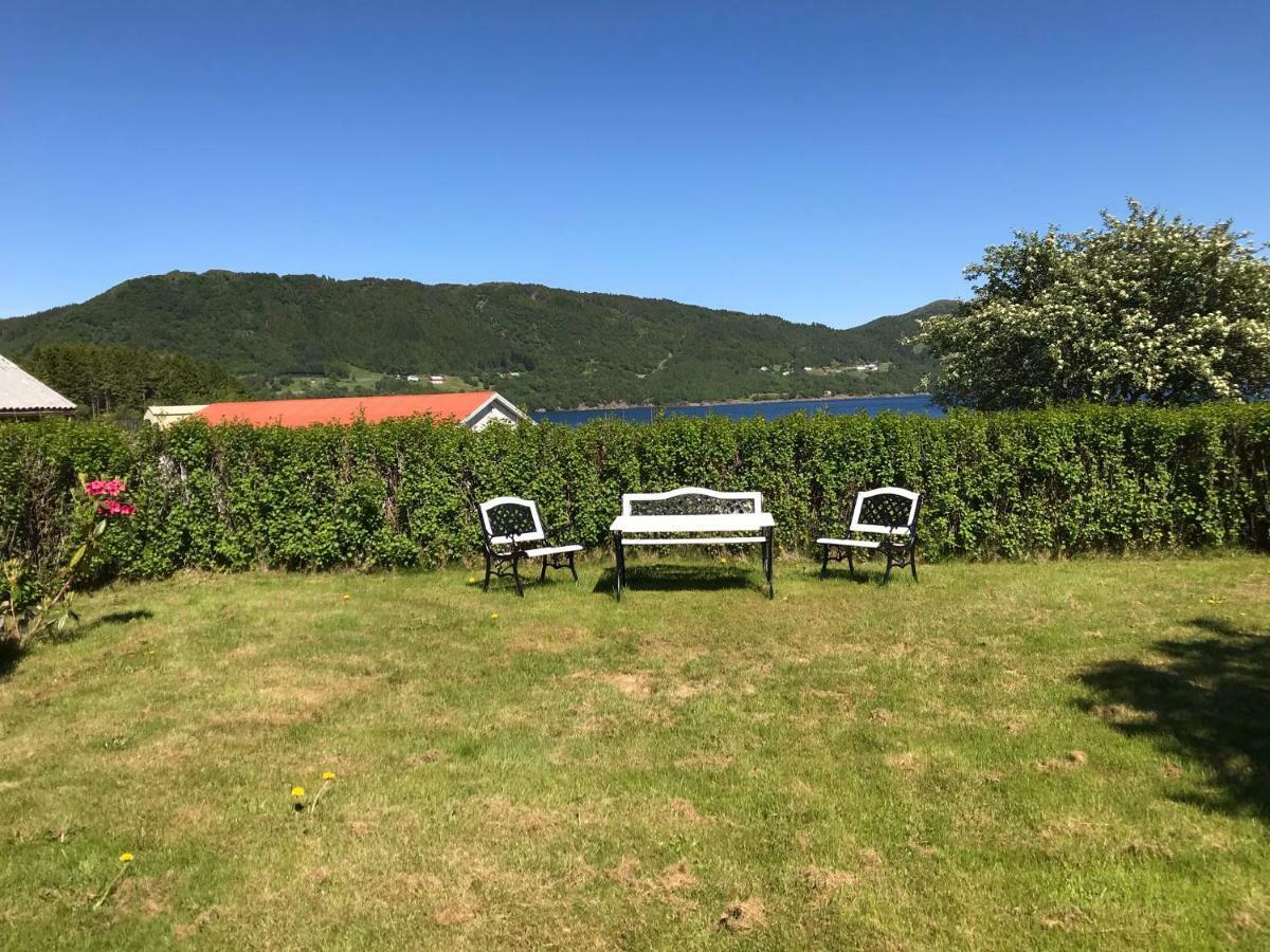 Ola Bua Near The Atlantic Road Apartment Lyngstad Екстериор снимка